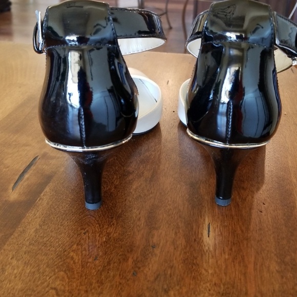 Shoes - Picture 4 of 4